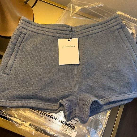 Alexander Wang Essential Terry Sweatshort - Picture 3 of 6